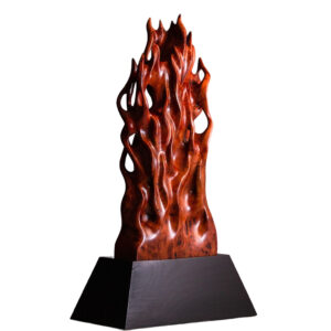 escultura llama salvaje arte en madera extica